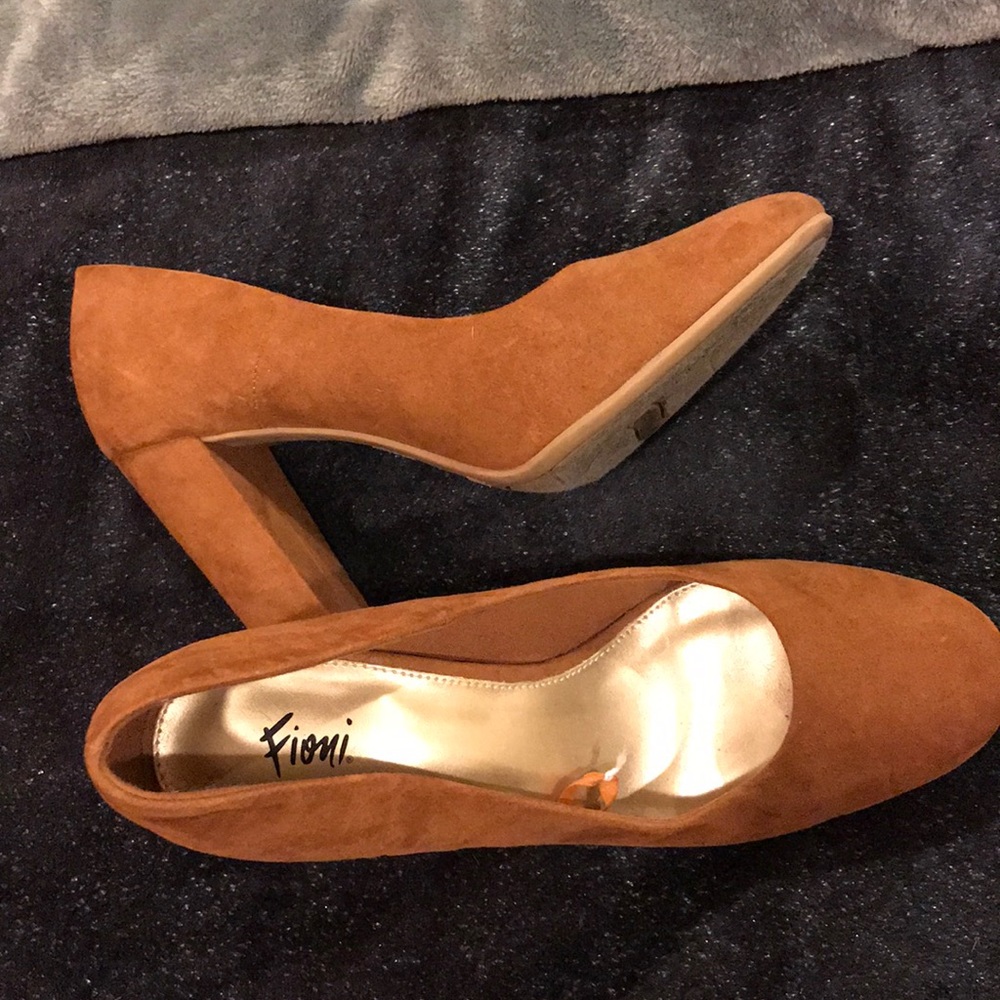 Suede material heels